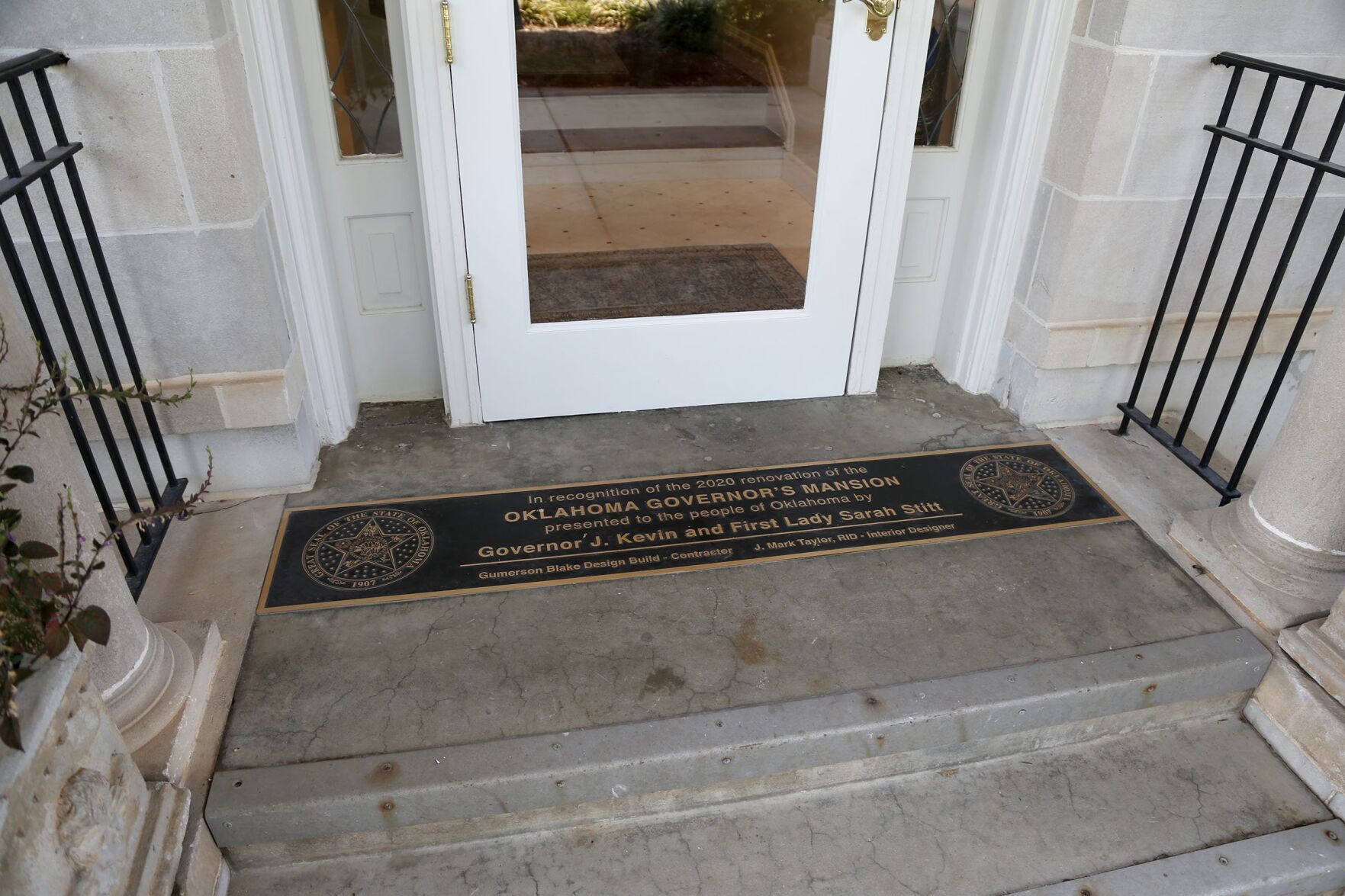 Gov Mansion